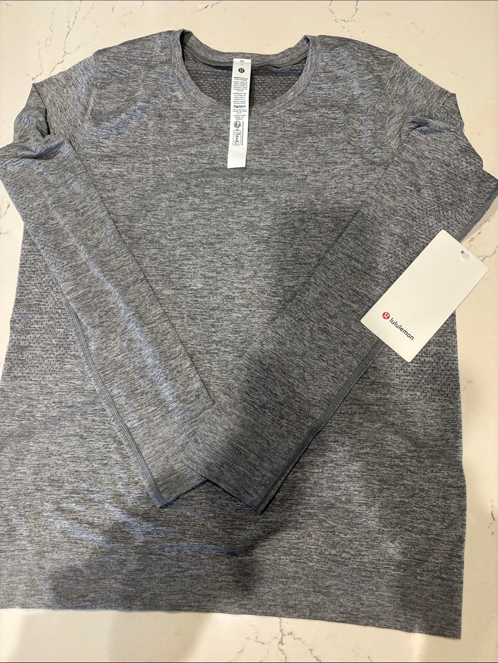 lululemon Swiftly Relaxed Long Sleeve Hip Length Sz 6 (& 8) in Slate NWT